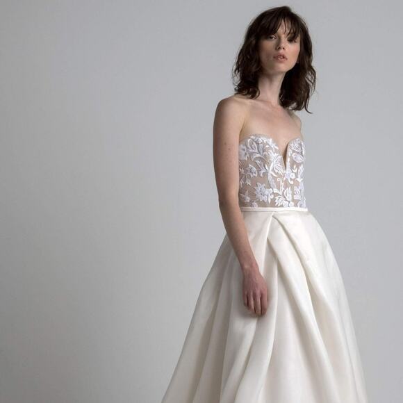 SACHIN AND BABI Giselle Ivory Strapless Ballgown Wedding Dress Size 12 - Picture 6 of 8